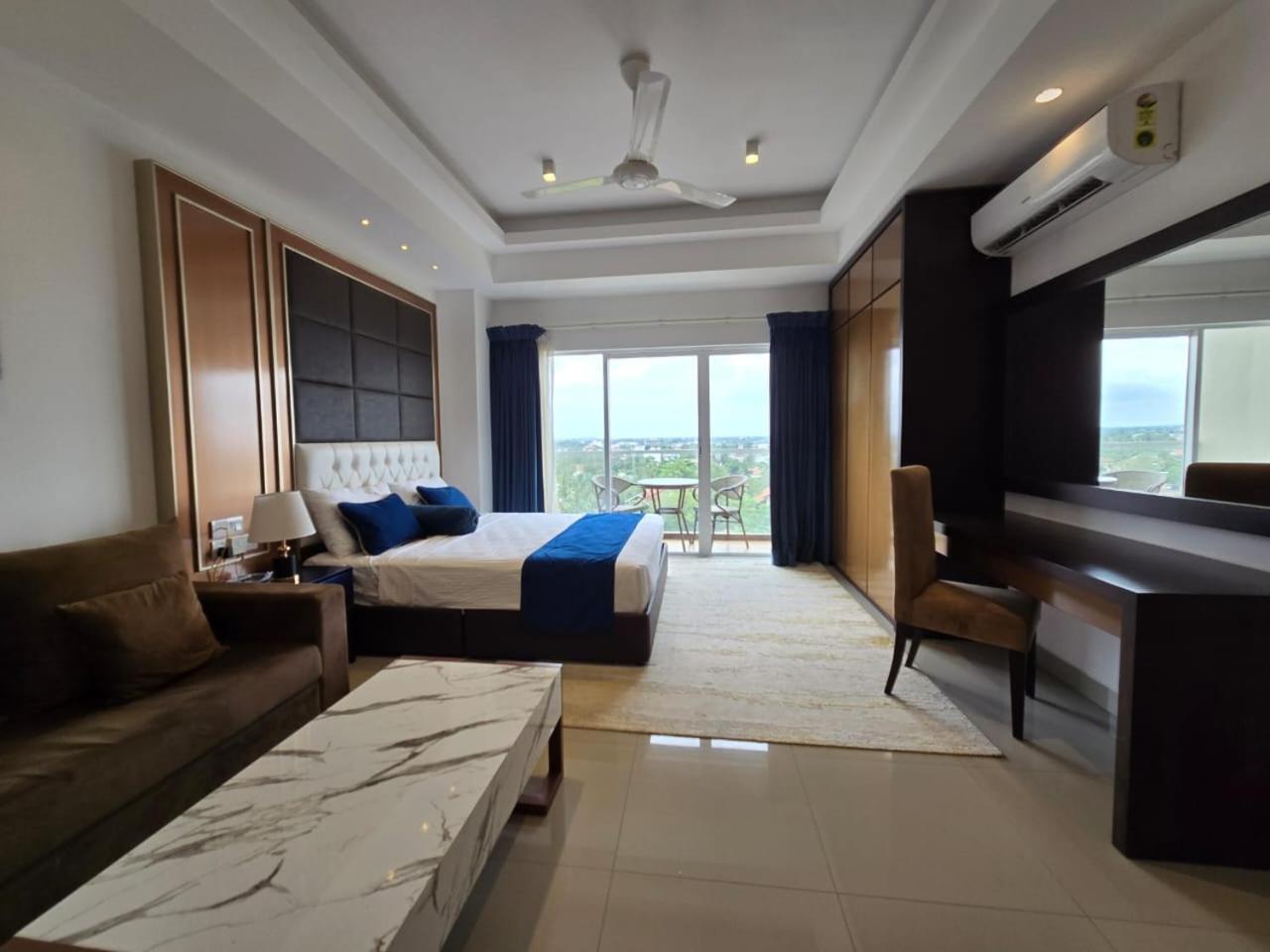 Ocean Breeze Sea View Luxury Apartments Negombo Exterior foto